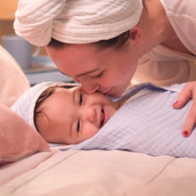 Load image into Gallery viewer, Muslin Hooded Towel